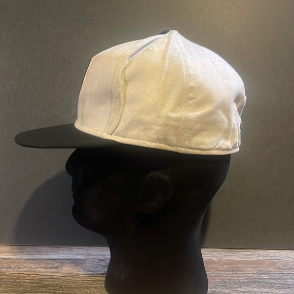 Rich Kids Brand Fitted hat 7 3/8. NWOT. - Picture 2 of 8